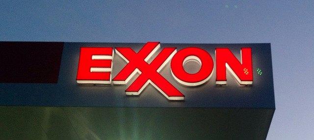 Exxon_Mike-Mozart.jpg