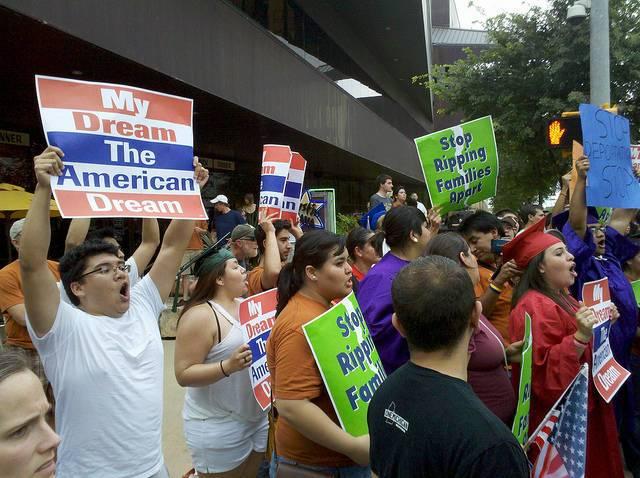 Protestors-in-Austin-Texas-urging-for-the-passage-of-the-Dream-Act-in-2011.jpg