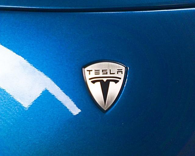 Tesla-logo.jpg