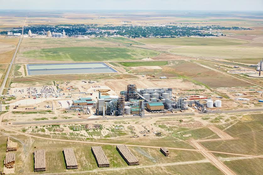 The-new-Abengoa-bio-ethanol-plant-in-Kansas.jpg