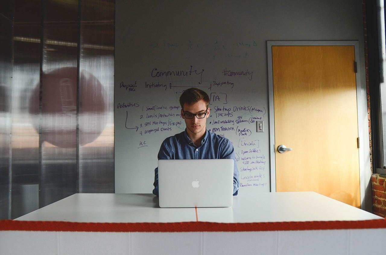 entrepreneur-593352_1280.jpg 