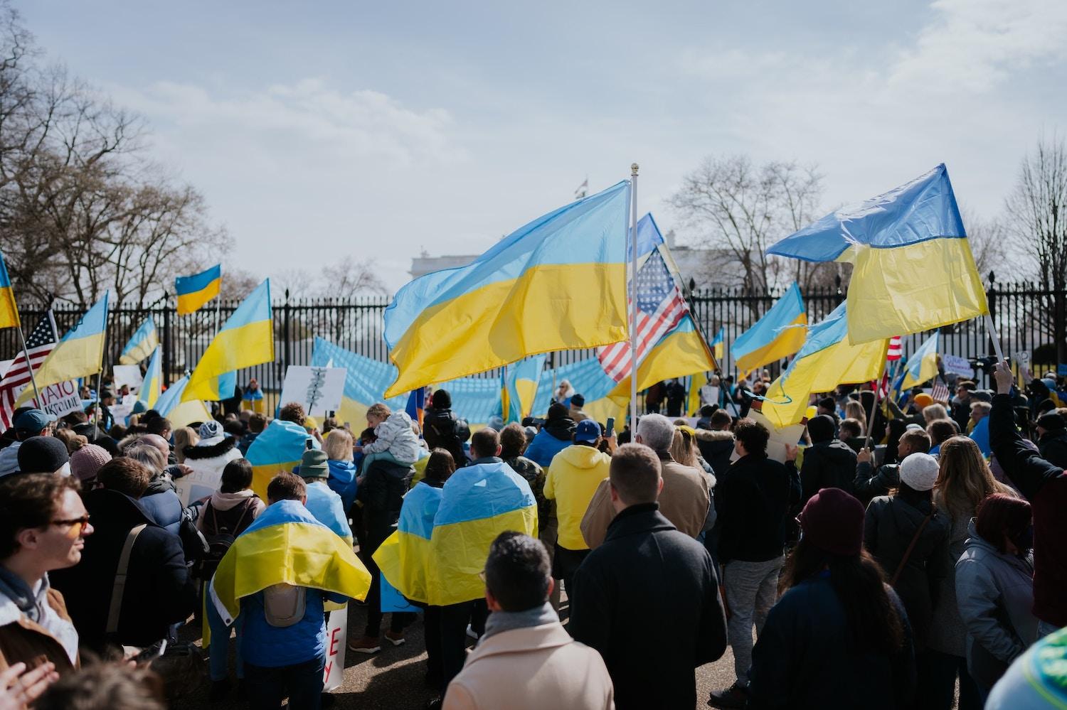 rally at the white house to support ukraine after russia invasion in 2022