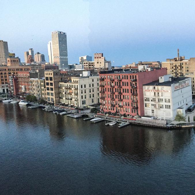 A photo of the Milwaukee River.