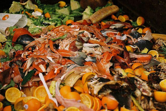 640px-GI_Market_food_waste.jpg