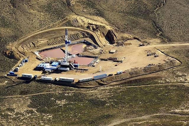 A-natural-gas-field-in-Wyoming.jpg