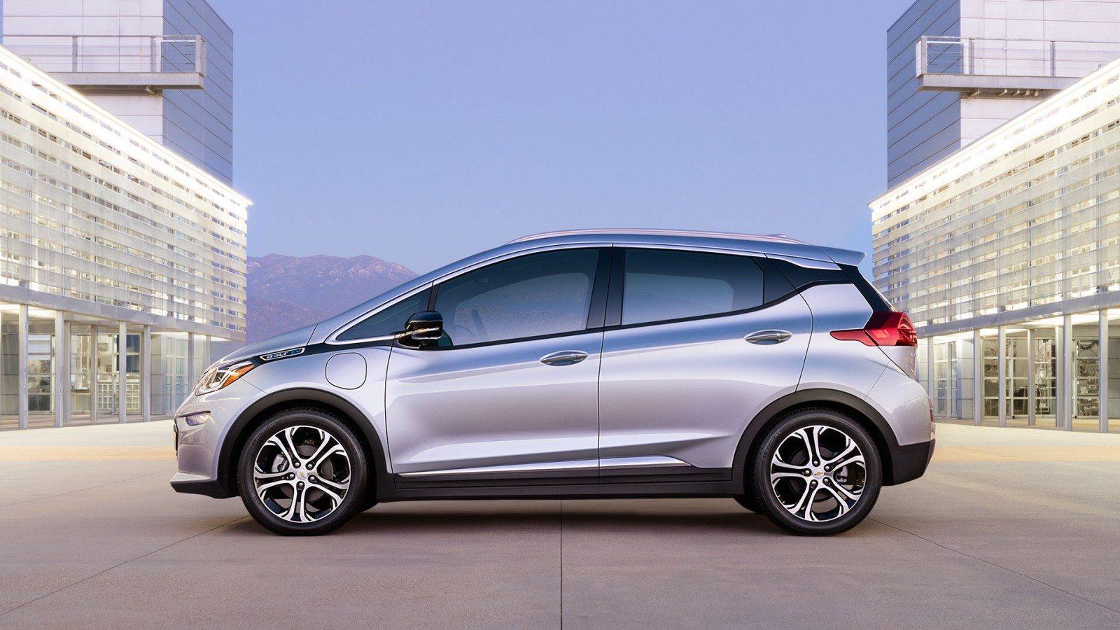 Chevy-Bolt-2016.jpg