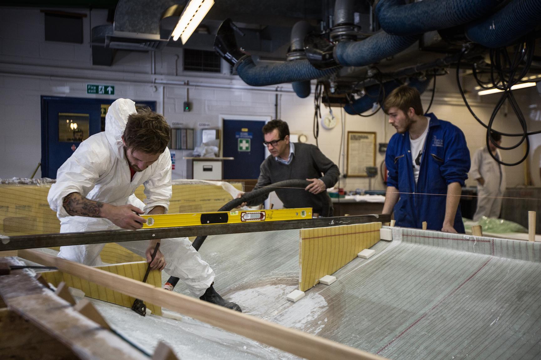 City_College_apprentices_HarryKHLandRoverBAR.jpg