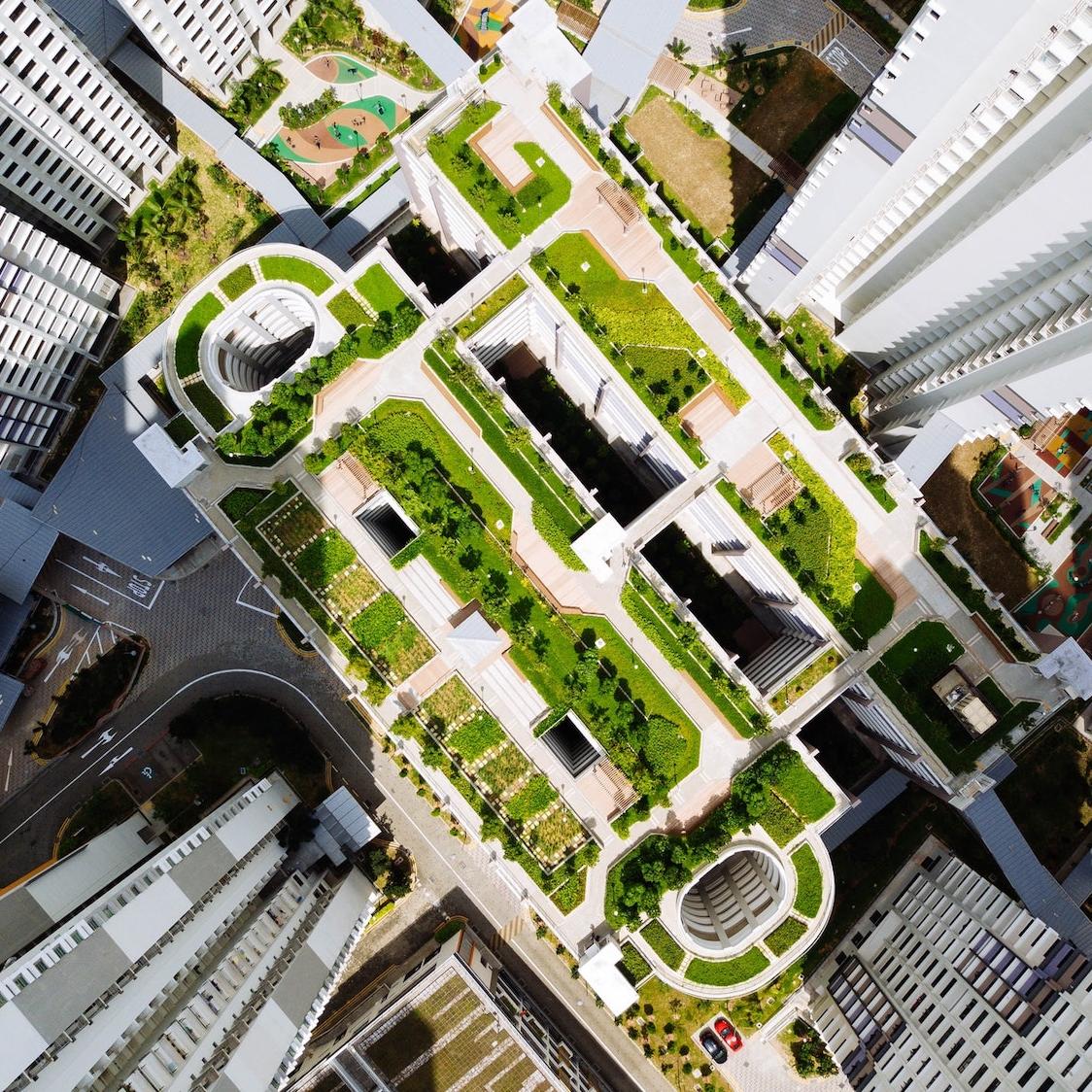 Clean Investing City Highrise and Nature