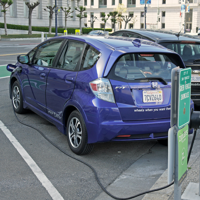 A new report suggests that the integration of electric vehicles into global corporate fleets and procurement policies is scaling up at a rapid pace. 