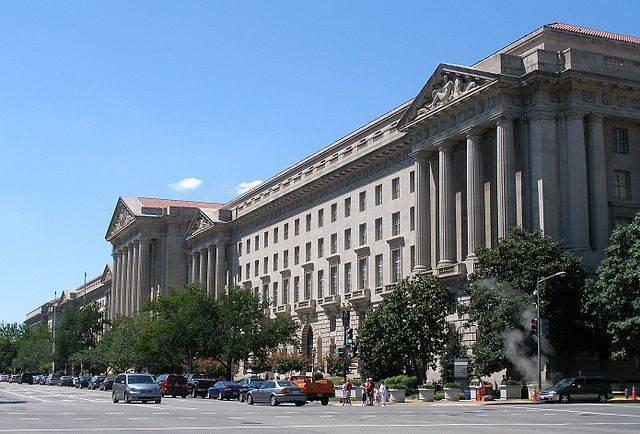 Federal-Triangle-home-of-the-EPAs-headquarters.jpg