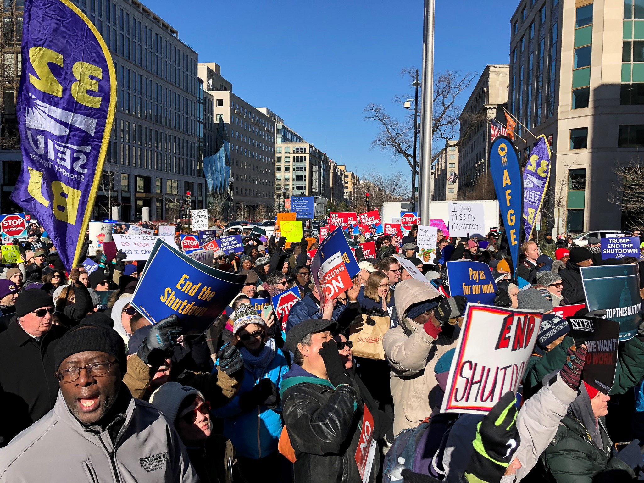 visa, shutdown, federal employees, feeding america