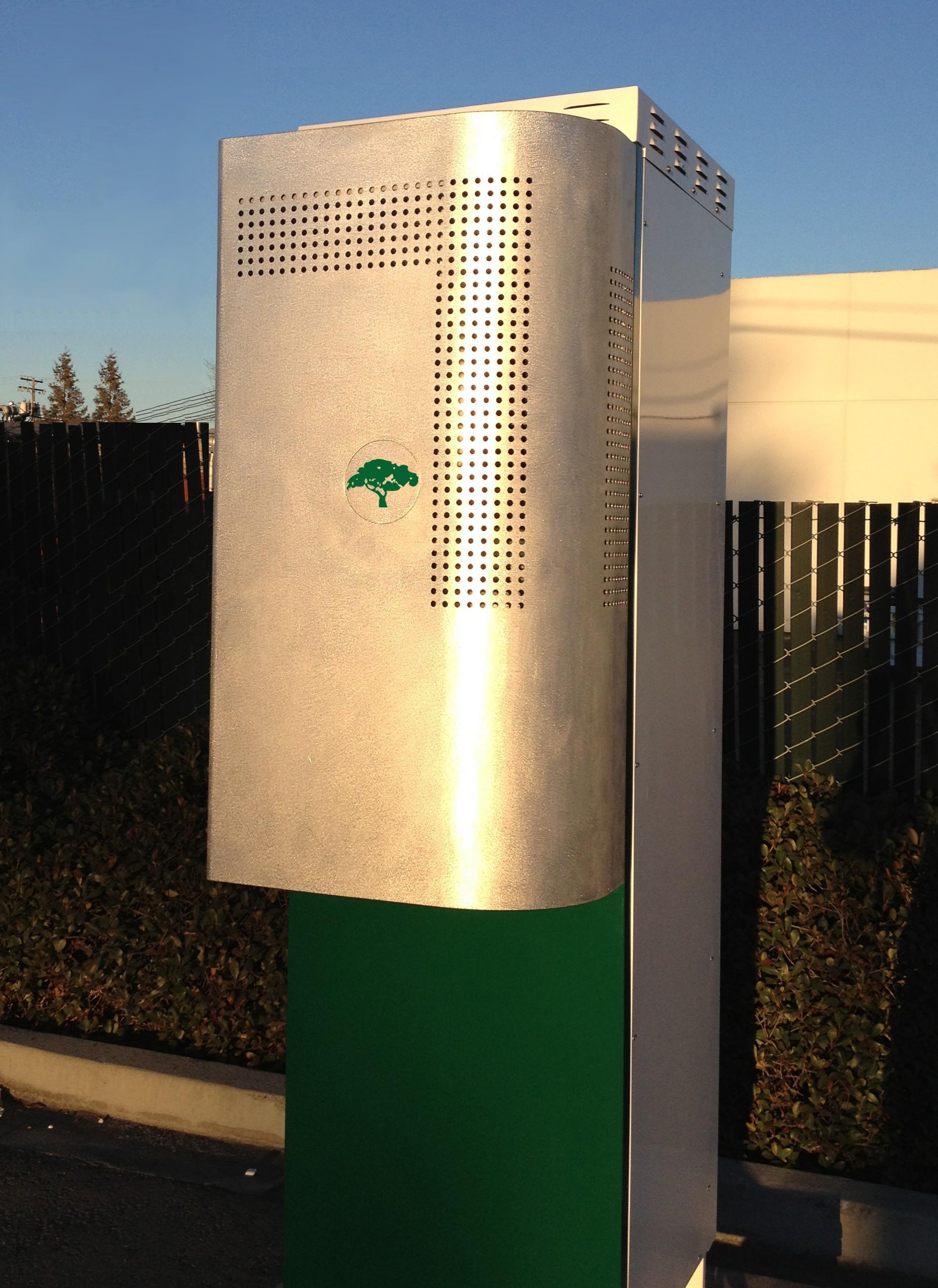 GreenStation2_vertical_300dpi.jpg