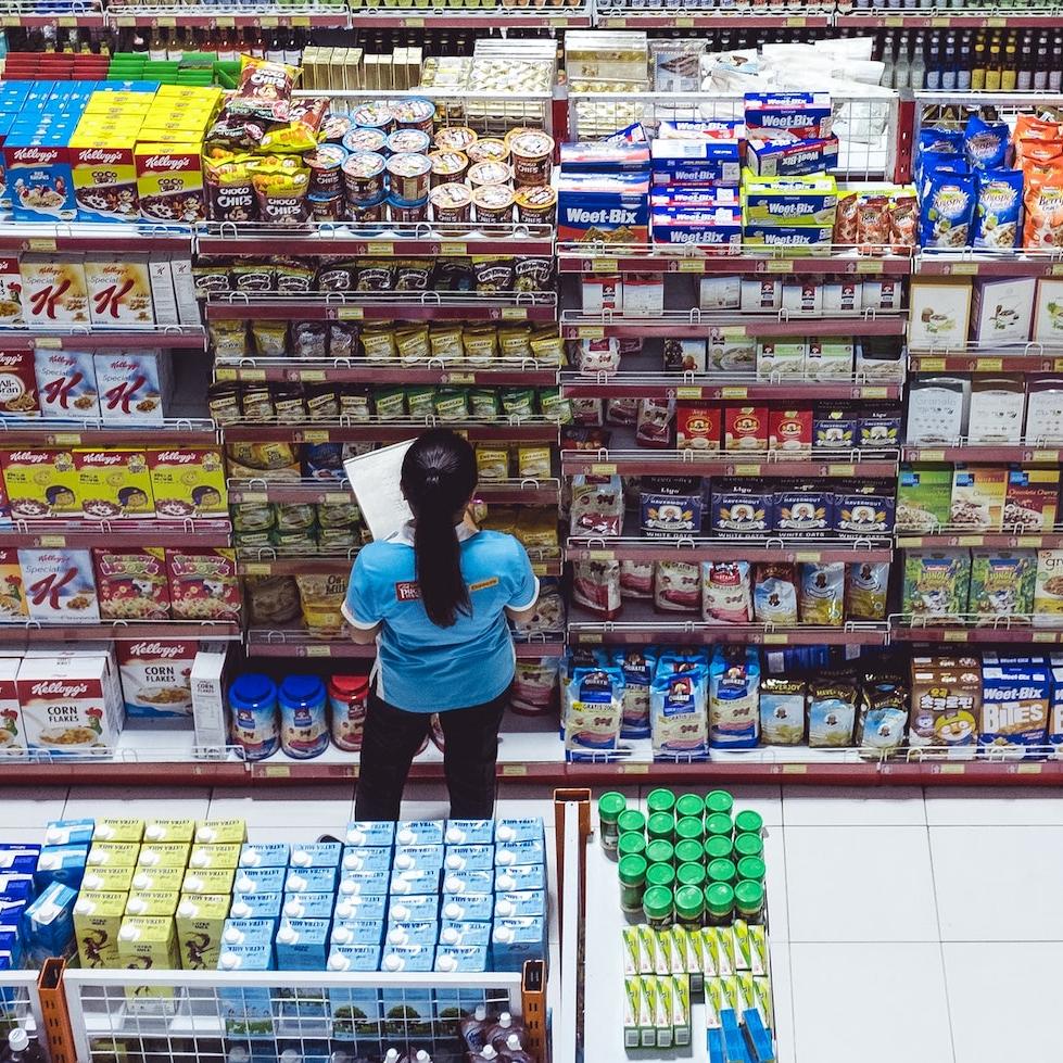 grocery worker essential workers 
