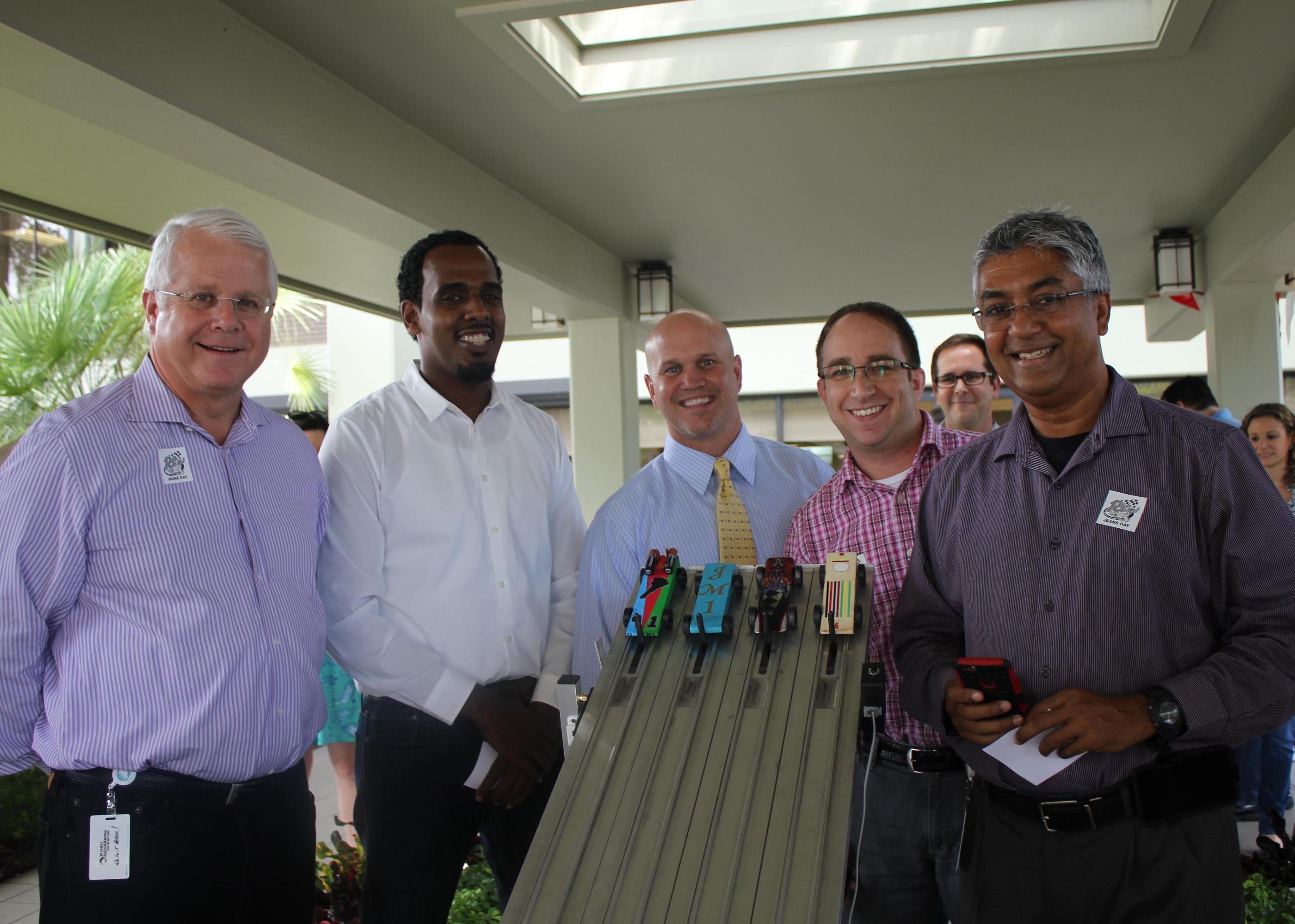 Image-2_Colin-with-Finalists.jpg