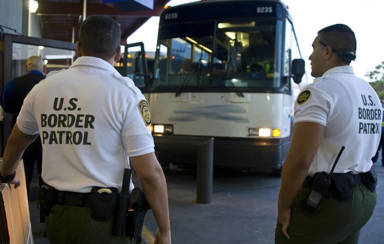 Increased-deportations-could-see-privately-run-prisons-score-more-federal-government-contracts.jpg