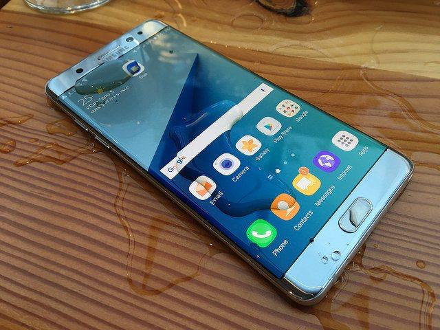 Millions-of-recalled-Galaxy-Note-7-phones-must-be-recycled-responsibly-says-Greenpeace.jpg