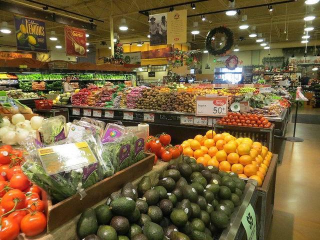 More-retailers-say-they-are-willing-to-take-on-food-waste.jpg