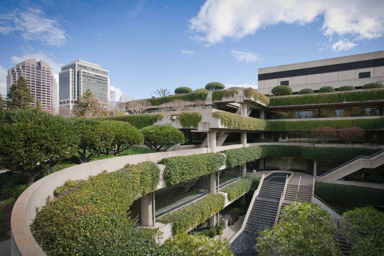 The-headquarters-of-CALPERS-one-pension-fund-with-a-AAA-rating-from-AODP.jpg