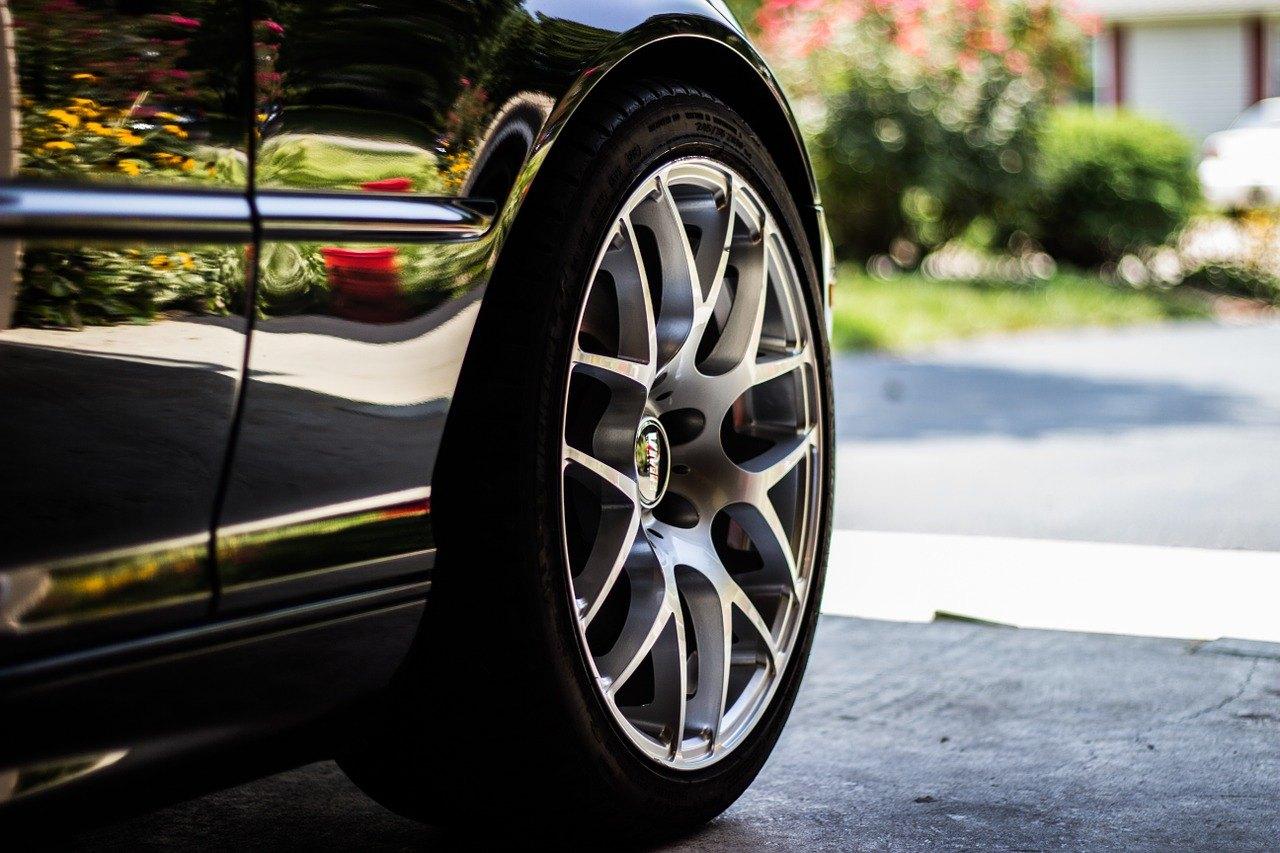 car-tire-1031579_1280.jpg