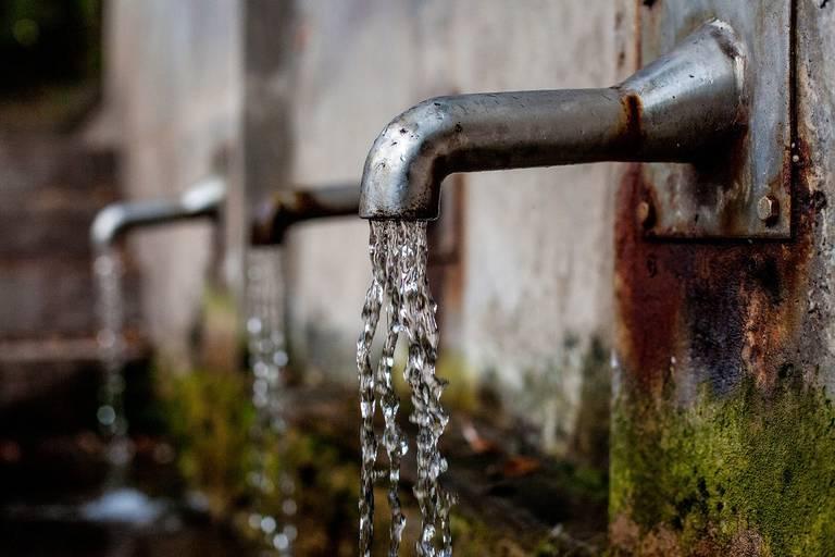 faucet-1684902_1280.jpg