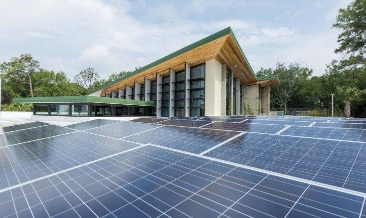 first-green-bank-LEED-solar.jpg