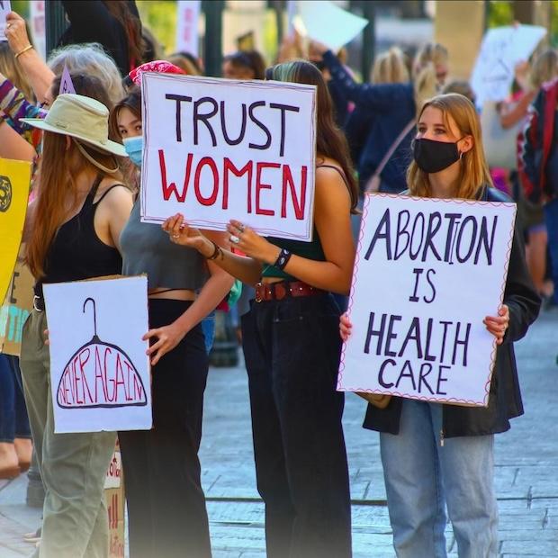 protestors rally in support of abortion rights