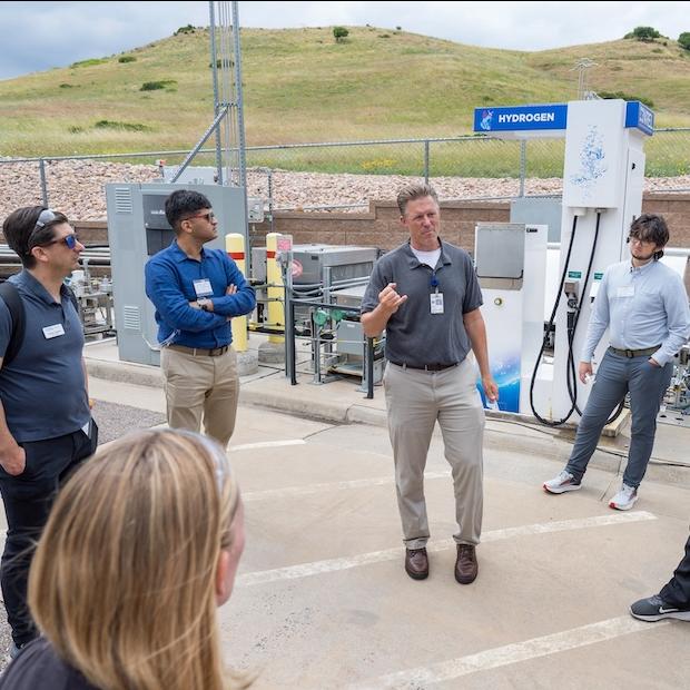 energy executives tour NRL campus to learn more about clean energy