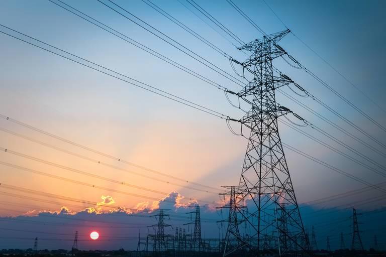 p37_Electric-Lines_AdobeStock_76706386.jpeg p37_Electric-Lines_AdobeStock_76706386.jpeg