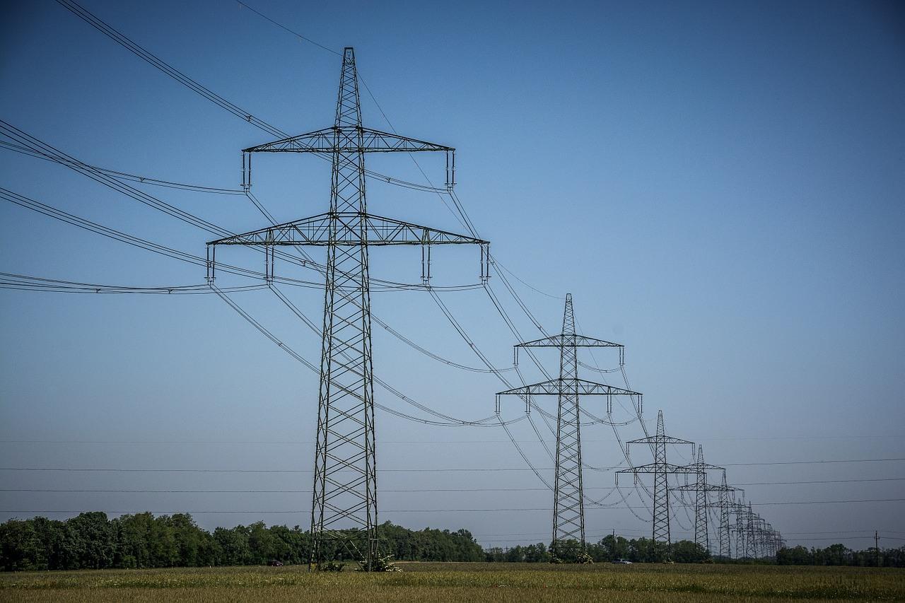 power-lines-804880_1280.jpg