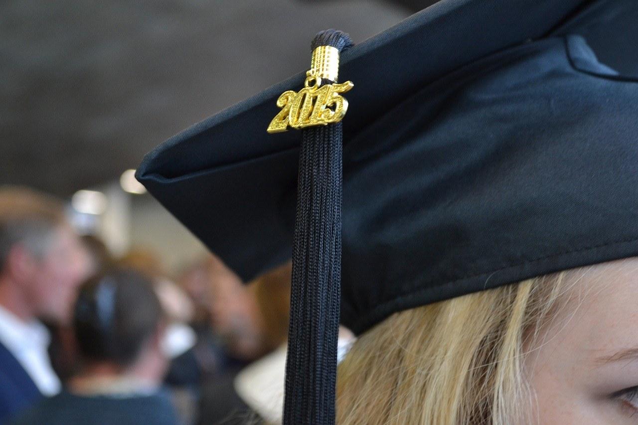 square-academic-cap-999418_1280.jpg