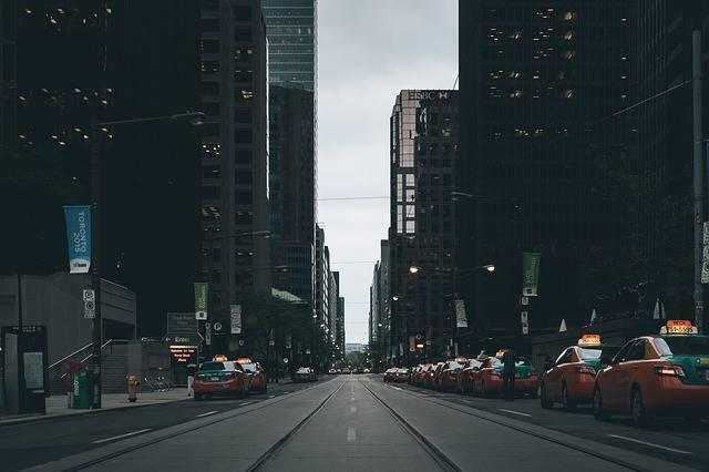 street-scene-863440_6401.jpg