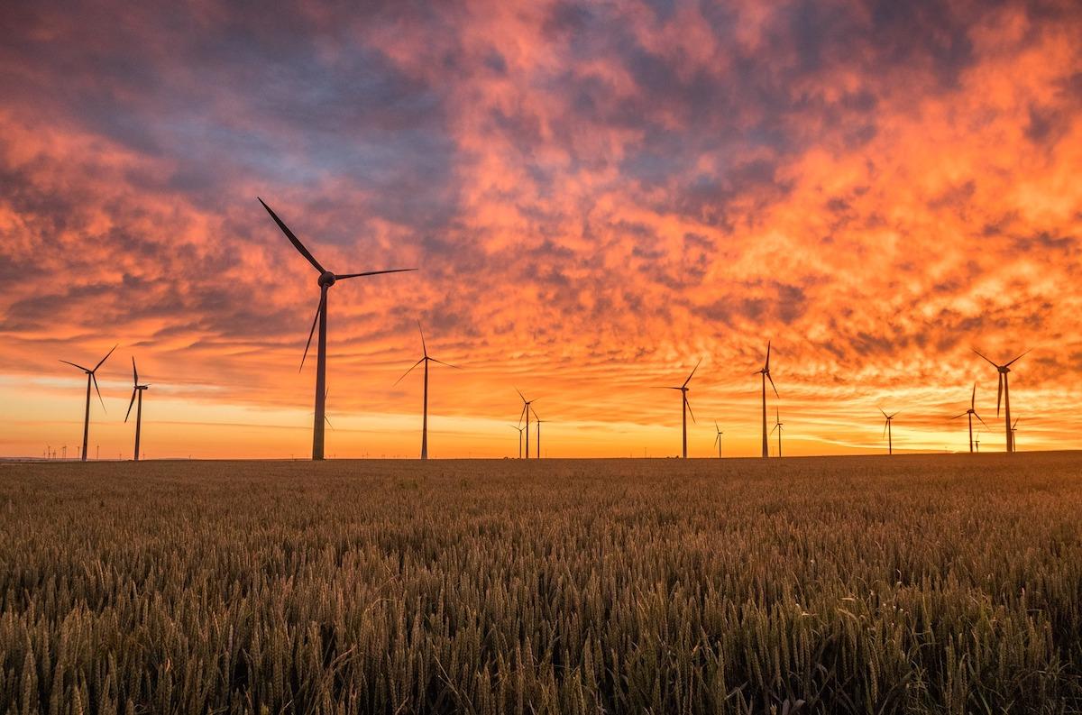 windmills-pixabay.jpg