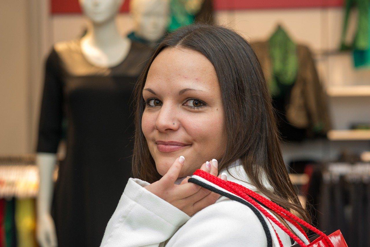 woman-435852_1280.jpg